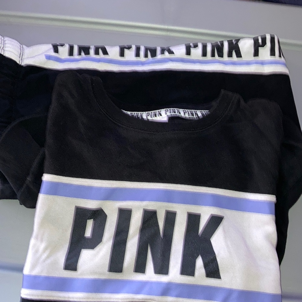 Set of jogger and sweater.